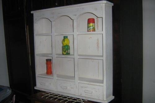 Color washed Drawer chest